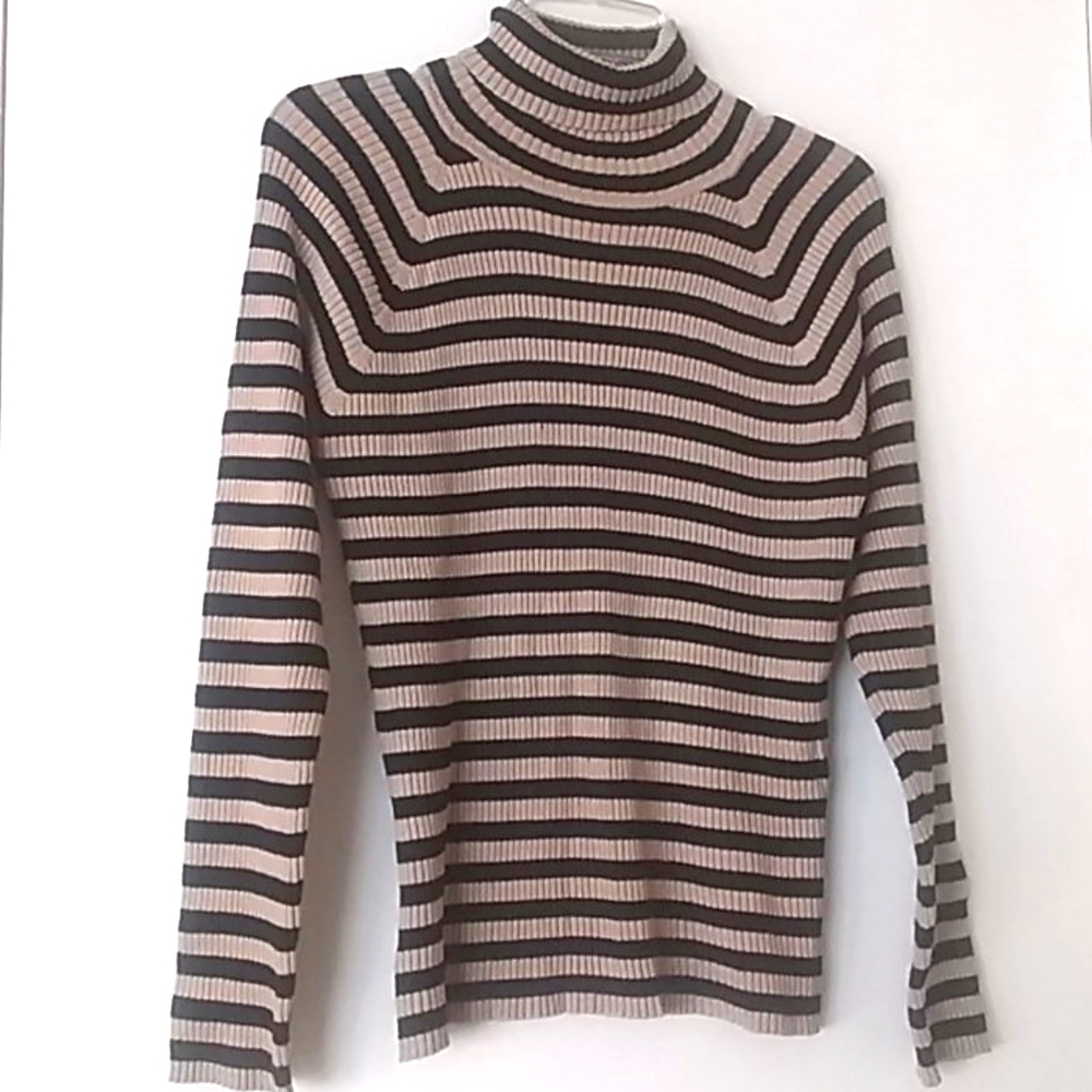 Dalia Beige & Black Long Sleeve Sweater